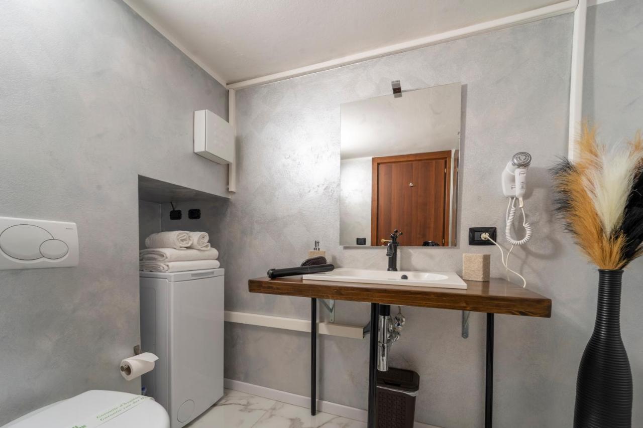 Aurelia Luxury - Piazza Delle Erbe Hotell Verona Exteriör bild